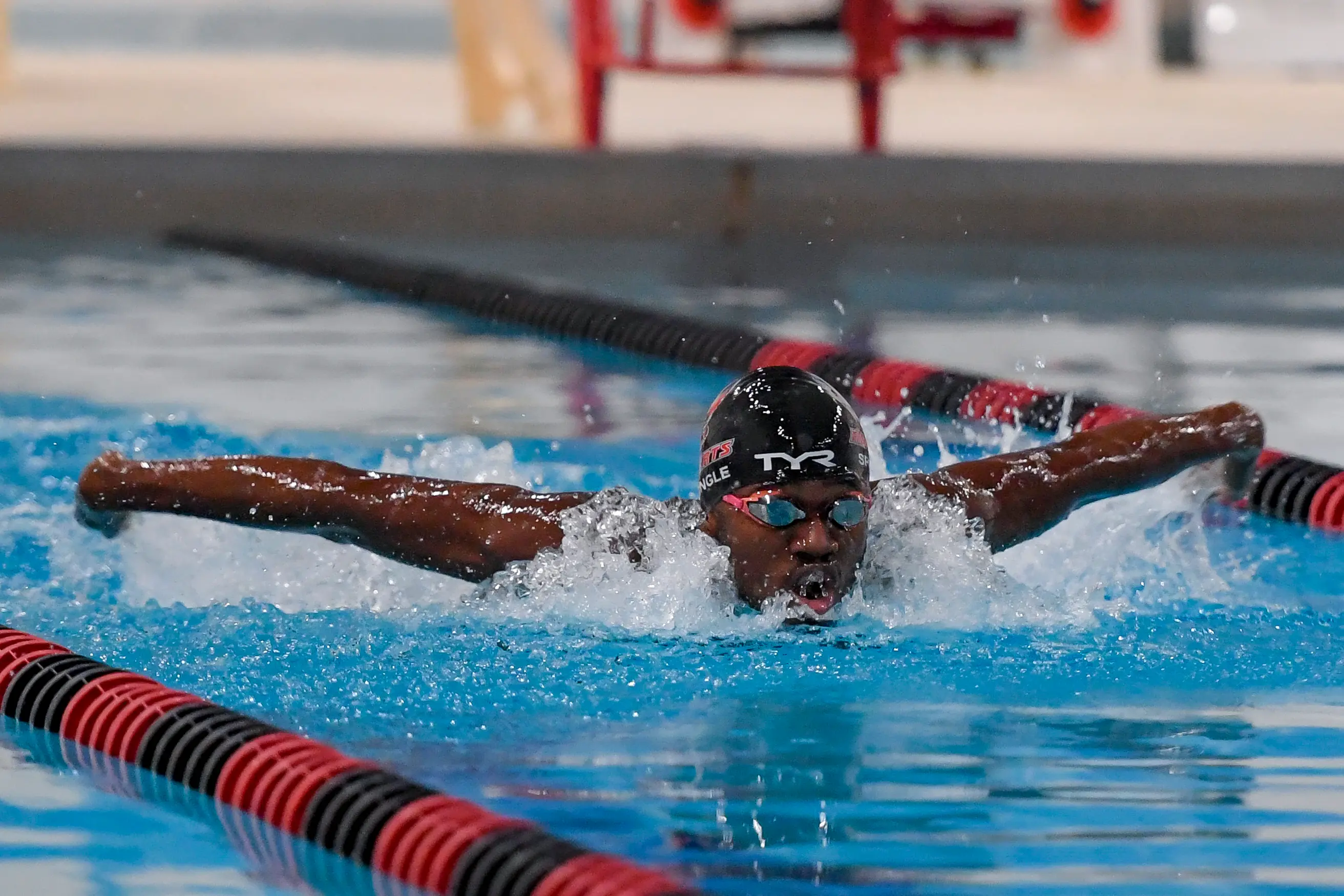 Mens Swimming And Diviing